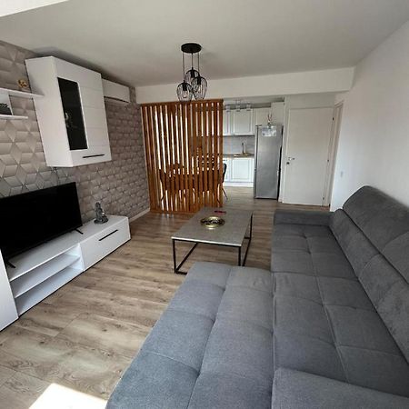 דירות Apartament Floresti מראה חיצוני תמונה